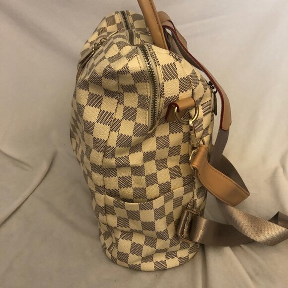 Grey & White Checkered Backpack & Matching Wristlet main image 5